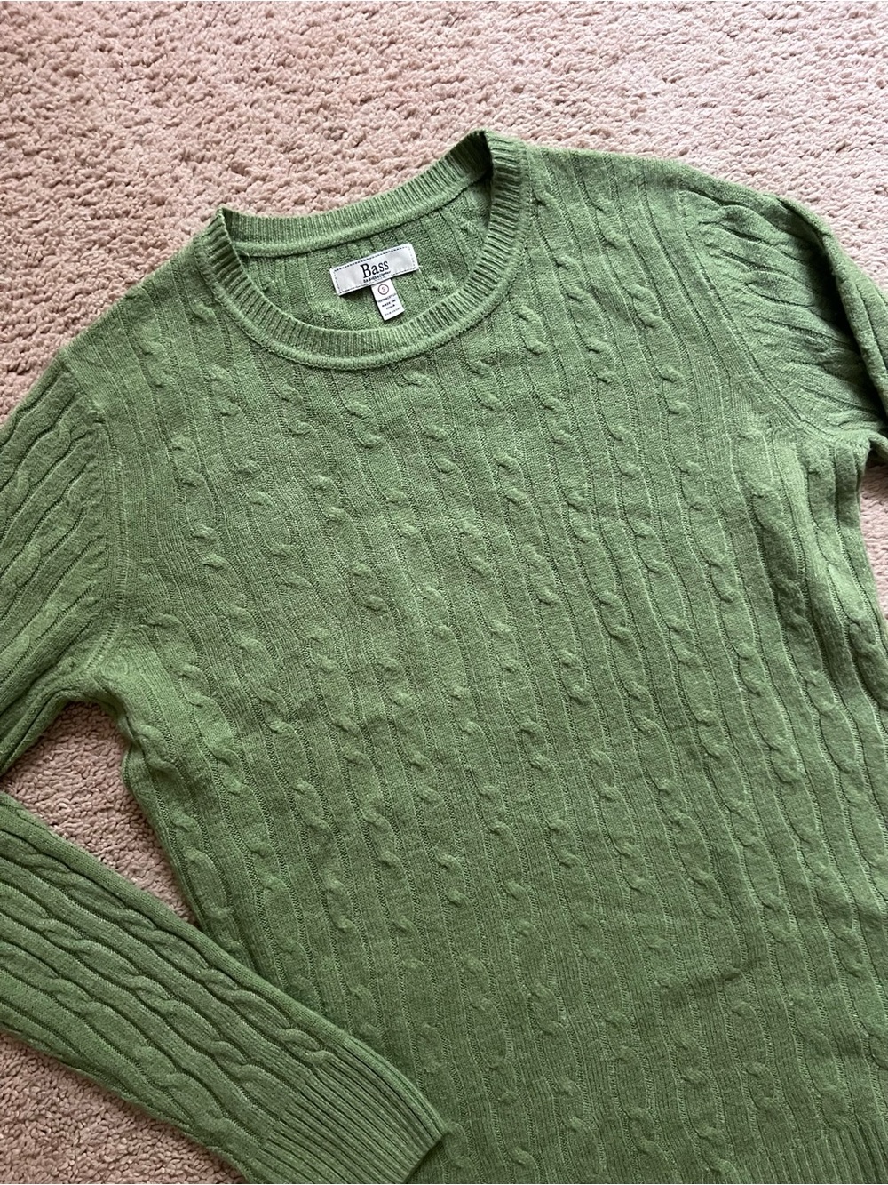 Bass Women’s Light Green Cable Knit Crewneck Sweater